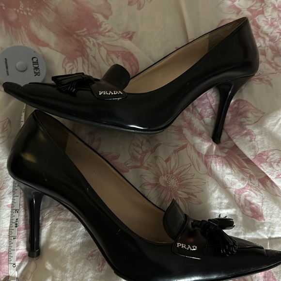 Prada Pointed Toe with Tassel - Picture 2 of 3
